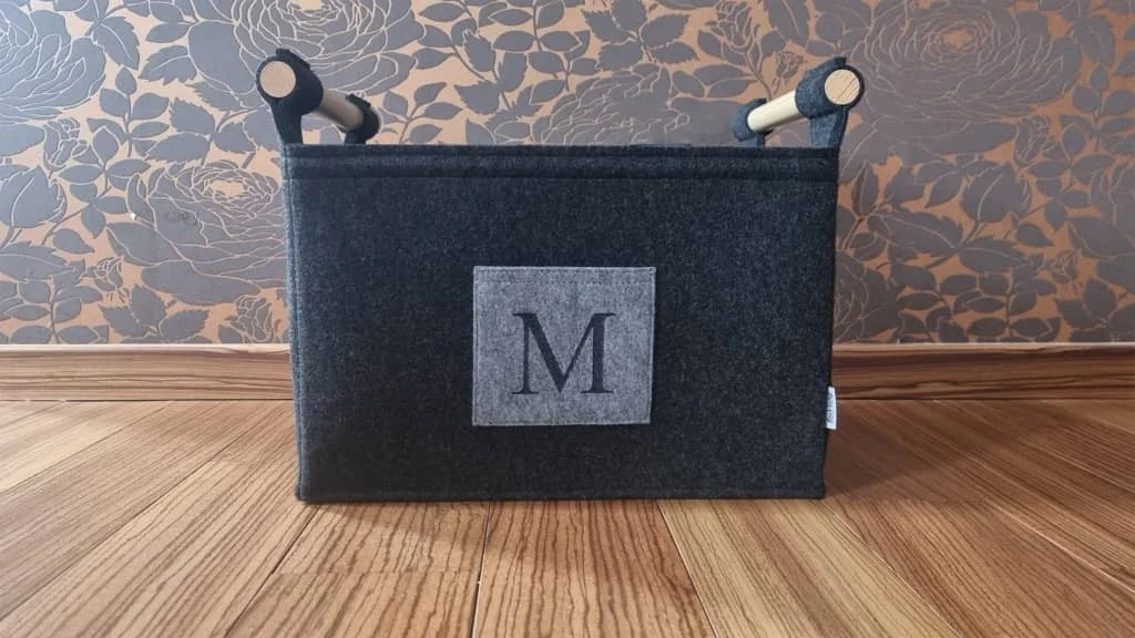 Filzkorb mit Monogramm