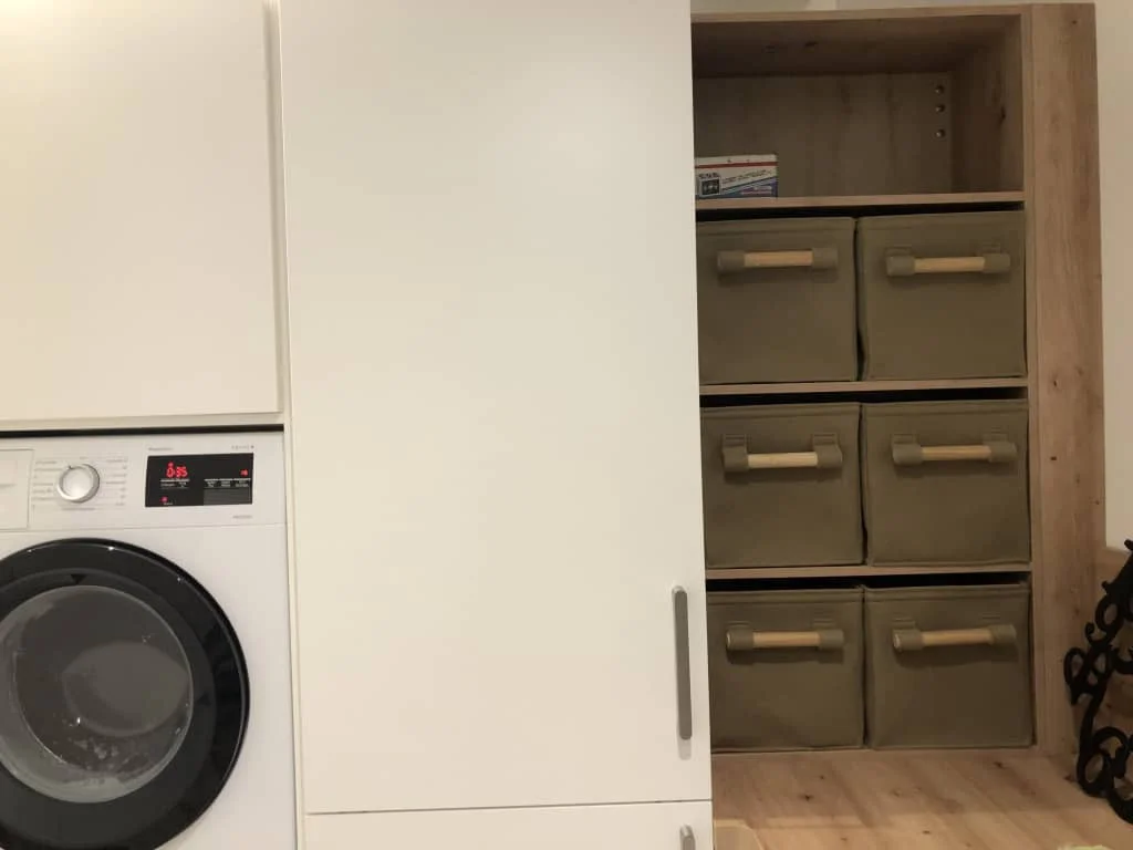 Filzkorb mit Holzgriff Waschraum