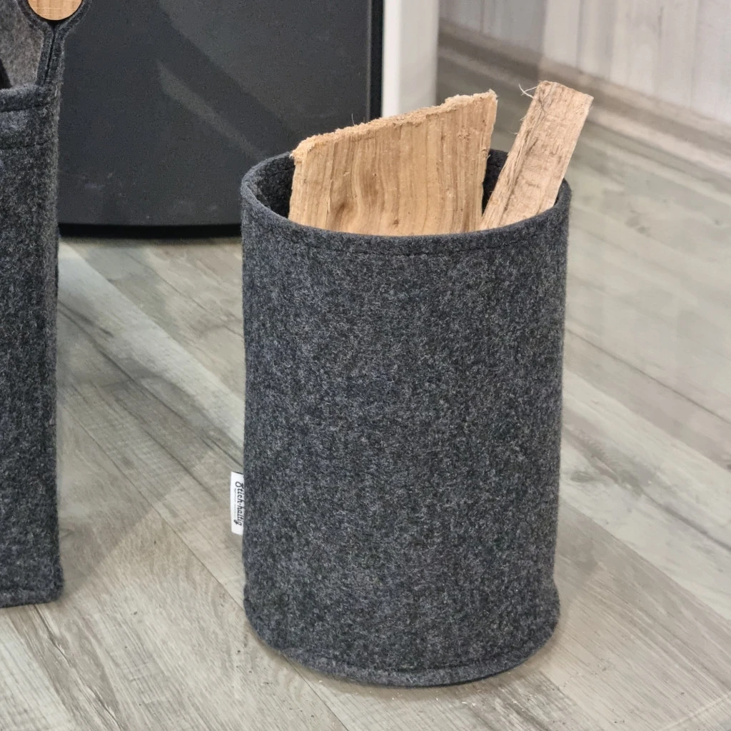 Kleiner Filzkorb für Anzündholz
