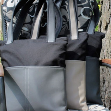 Unsere Handtasche gibt es in 3 Farben
